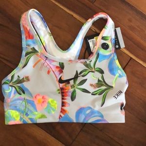 Nike Indy dry fit sports bra in Hawaiian print sm